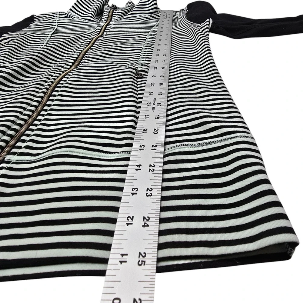 Lululemon Striped Full Zip Track Jacket Mint Green Black Womens‎ 8 Mock Neck